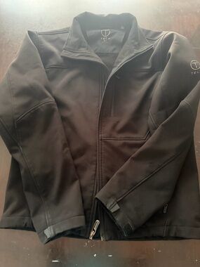 -Fit Men's Black Lightweight Softshell Jacket